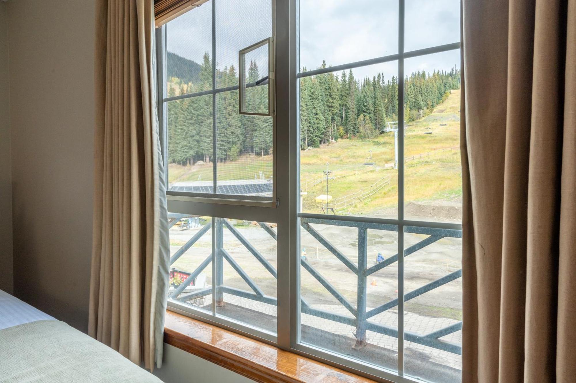 Sundance Lodge Sun Peaks Exterior foto