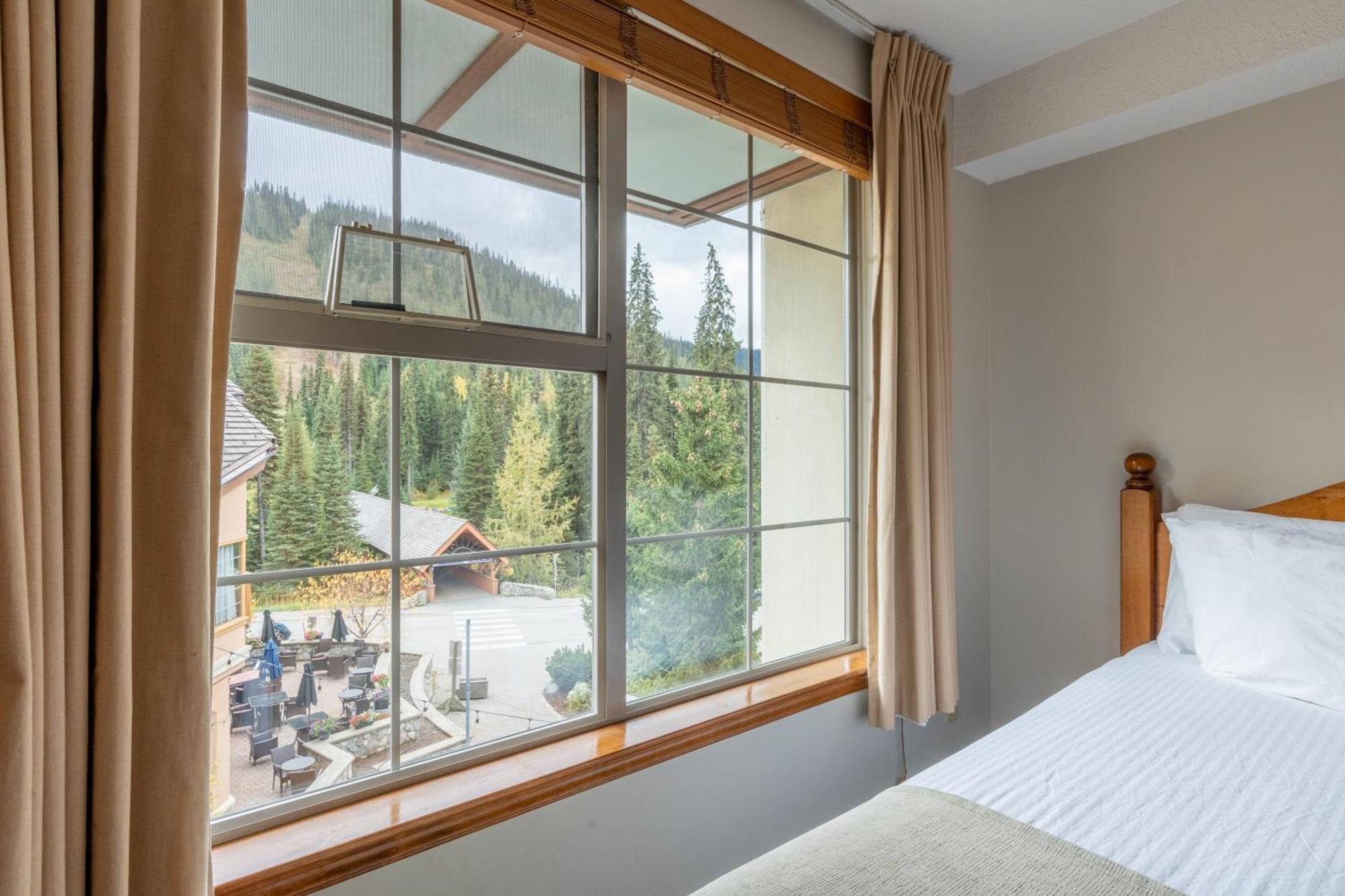 Sundance Lodge Sun Peaks Exterior foto