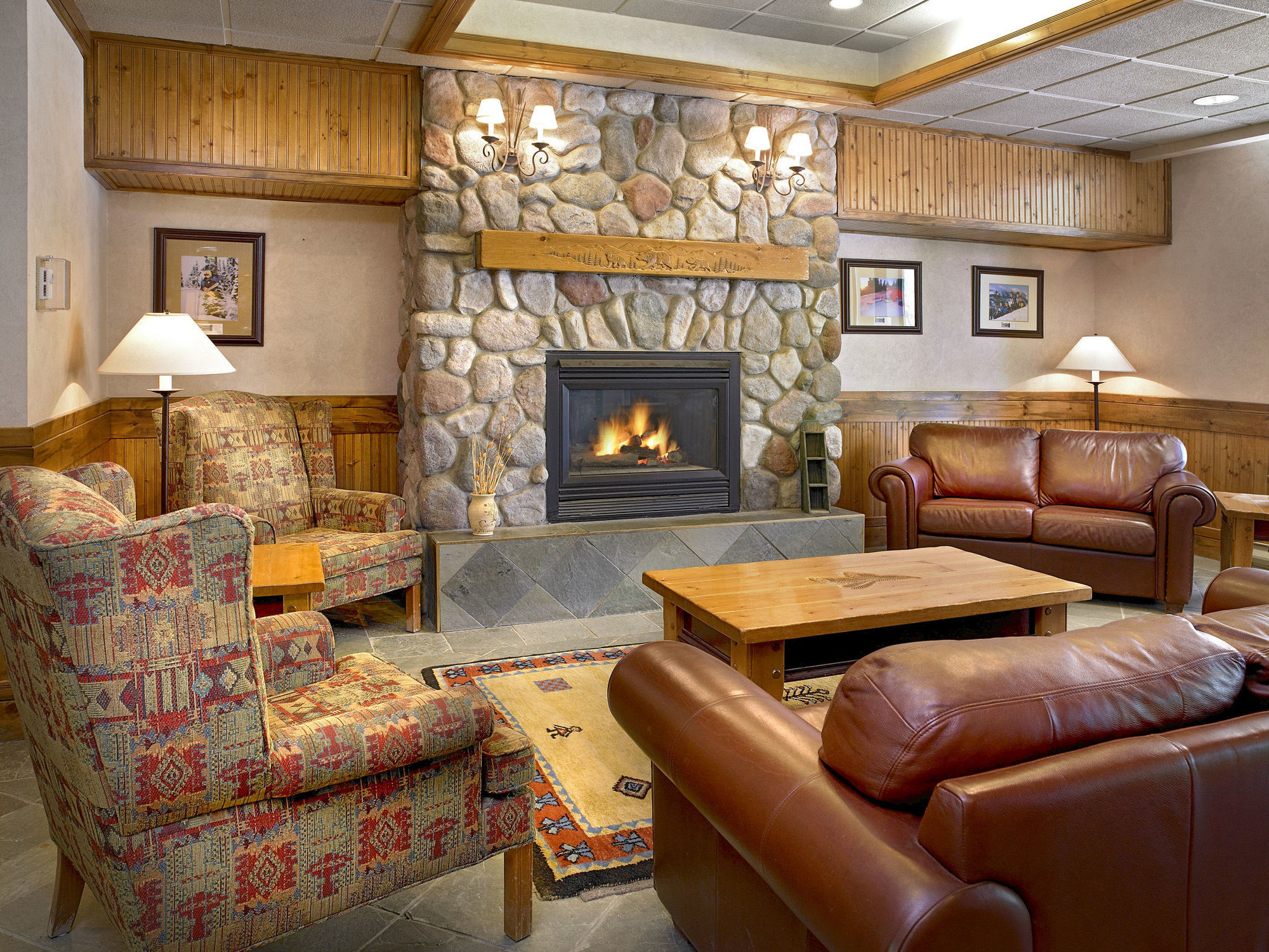 Sundance Lodge Sun Peaks Exterior foto